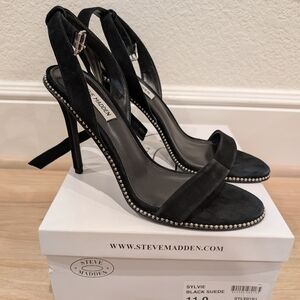 Steve Madden Sylvie Black Suede Ankle strap Hight Heels with Silver beads Sz 11
